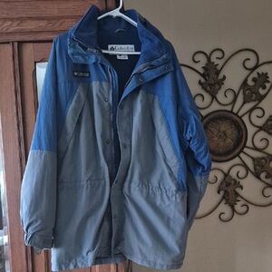 Columbia Men's Performance Jacket in Blue and Gray